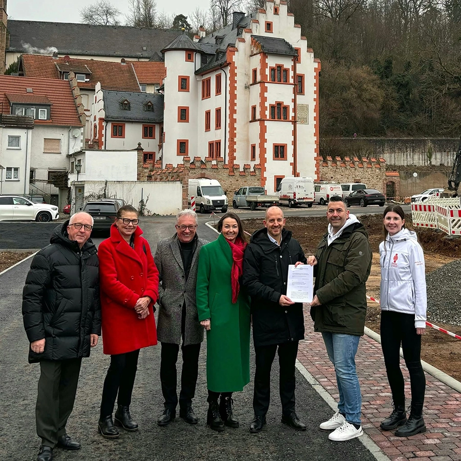 Pflegedienst-Kremer-News-Neue-Tagespflege-Januar-2025 Teambild für Neueröffnung einer Tagespflege